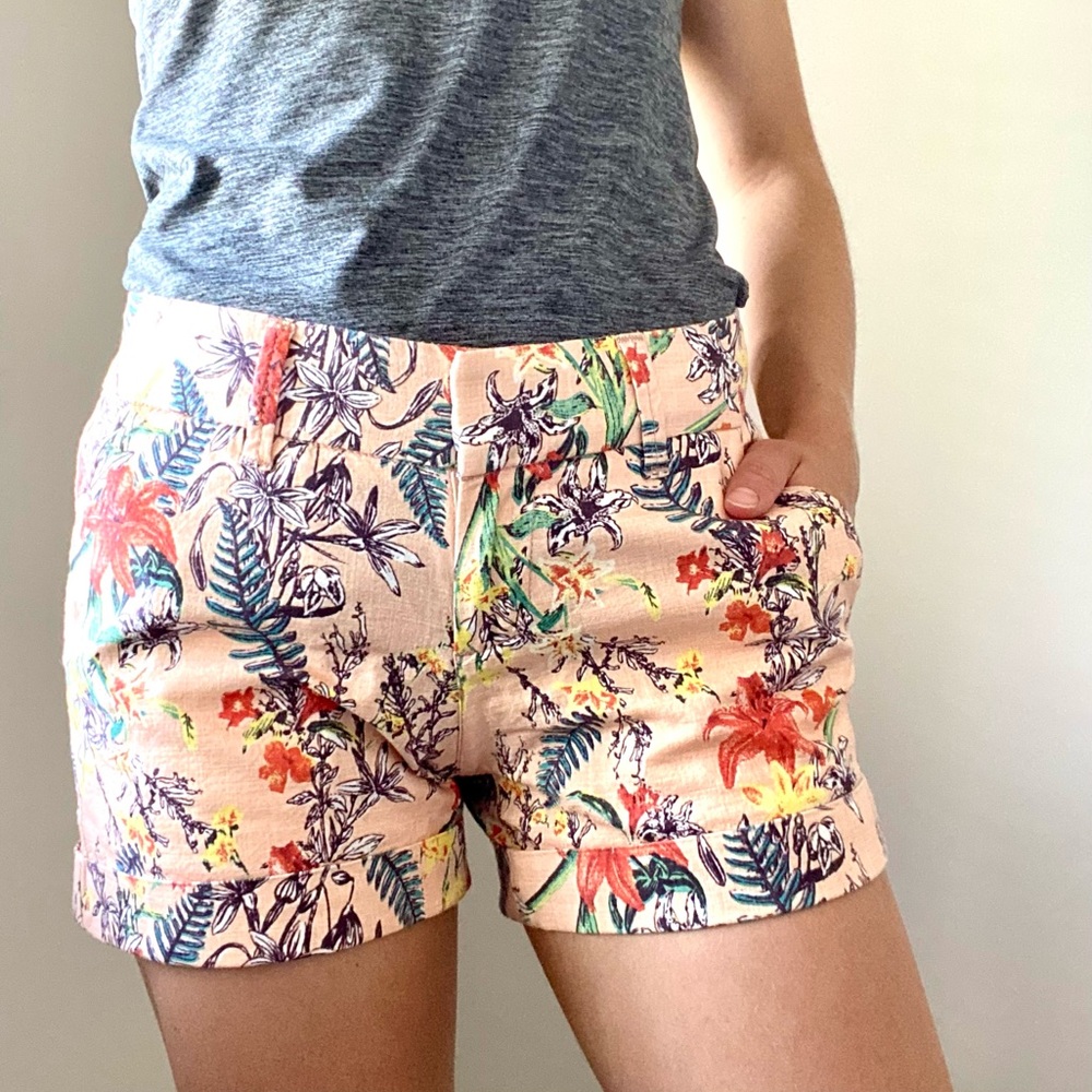 Dear John Floral pale pink shorts size 27
